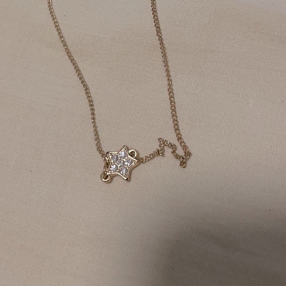 Delicate Star Pendant Necklace | Minimalist Gold Chain | Slightly Oxidized